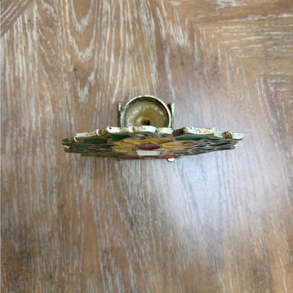 VINTAGE STAINED GLASS CAST IRON CANDLE HOLDER CHRISTMAS WREATH TEALIGHT CANDLE - Picture 2 of 6